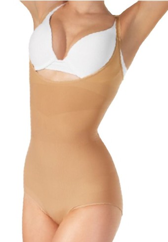 Cette 537-18 Trinny  & Susannah Magic Body